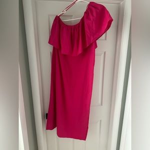 Pink  Florencia One Shoulder Dress
POMANDER PLACE size xl never worn